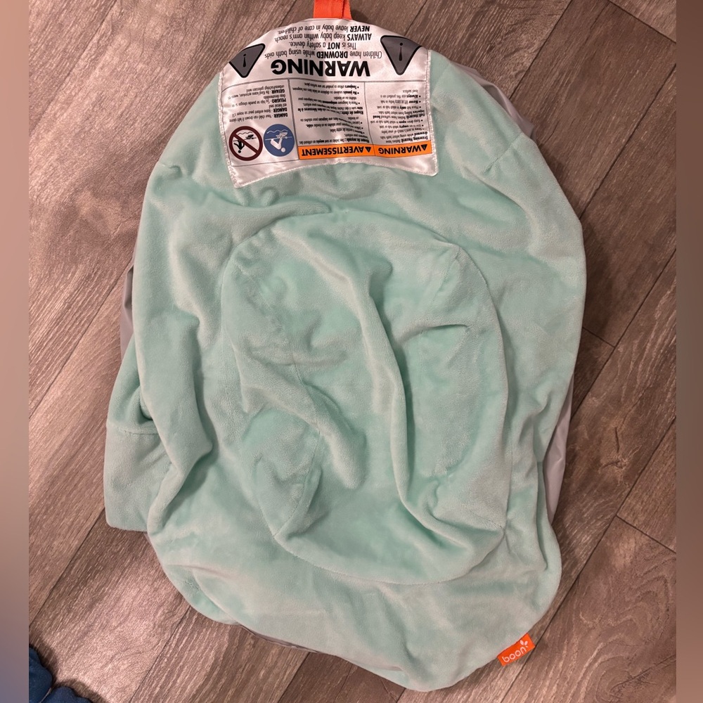 Boon Puff Inflatable Baby Bather